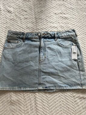 PacSun Light Wash Denim Mini Skirt NWT Size 30
